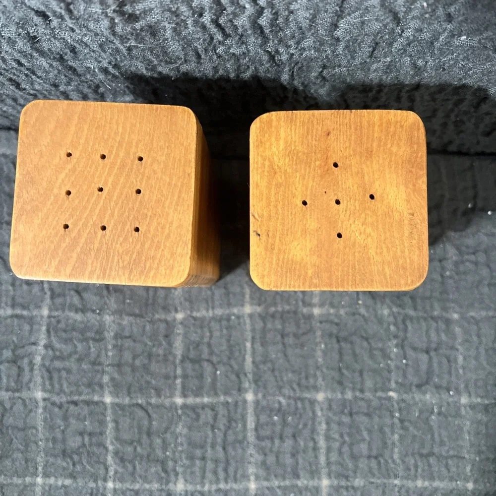 Vtg Salt & Pepper Shakers‎ Mid Century 60s Collectible Large Wood Ucagco Fruit